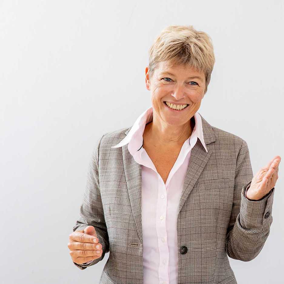 Christine Guhl-Pfundheller